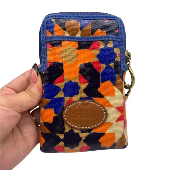 FOSSIL Cardholder Wristlet - Picture 1 of 8